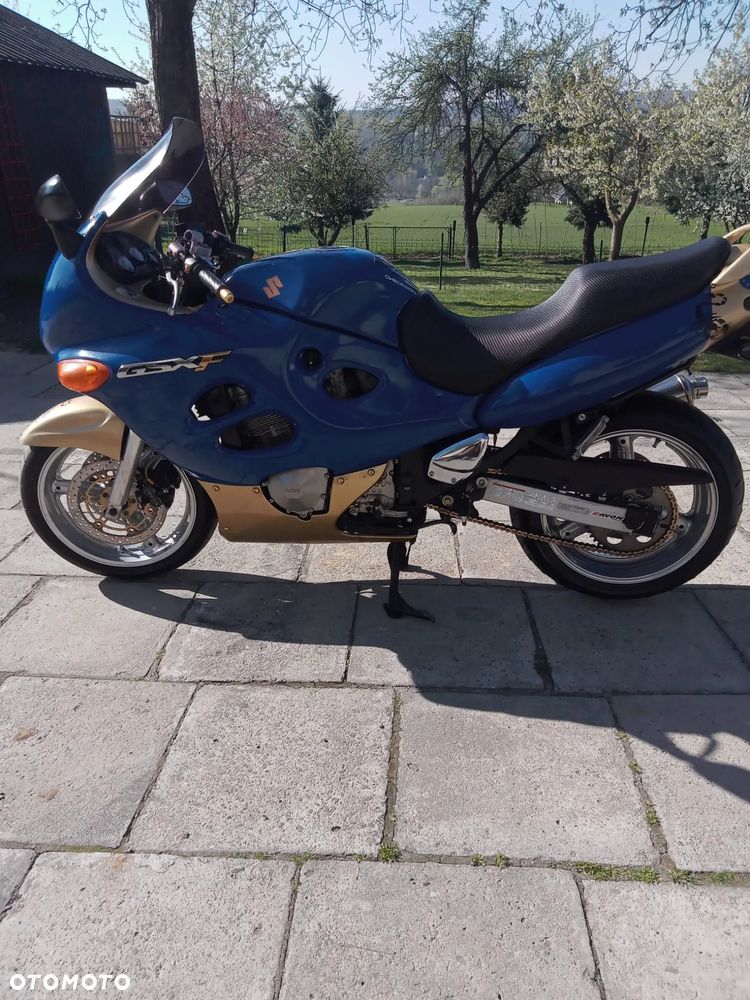 Suzuki GSX - 1
