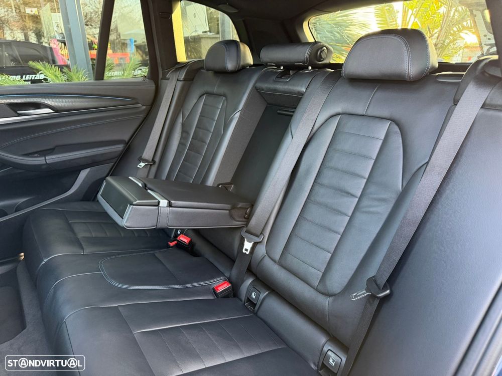 BMW iX3 M Sport Impressive - 27