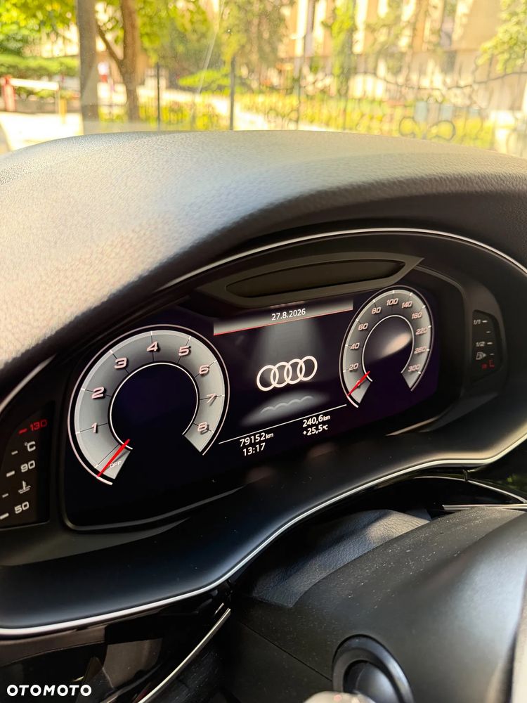 Audi SQ8 TFSI Quattro Tiptronic - 23