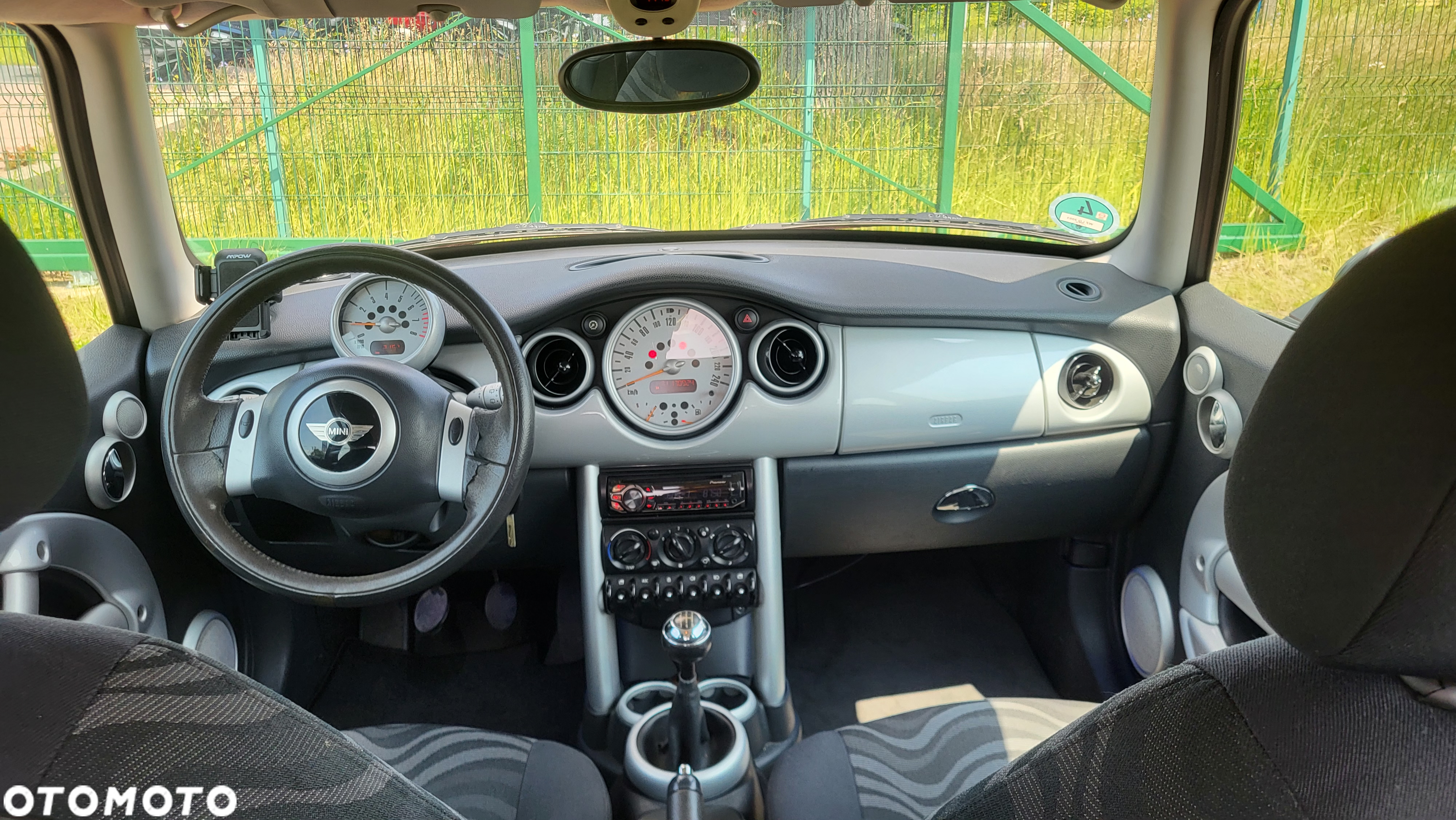 MINI ONE - 8