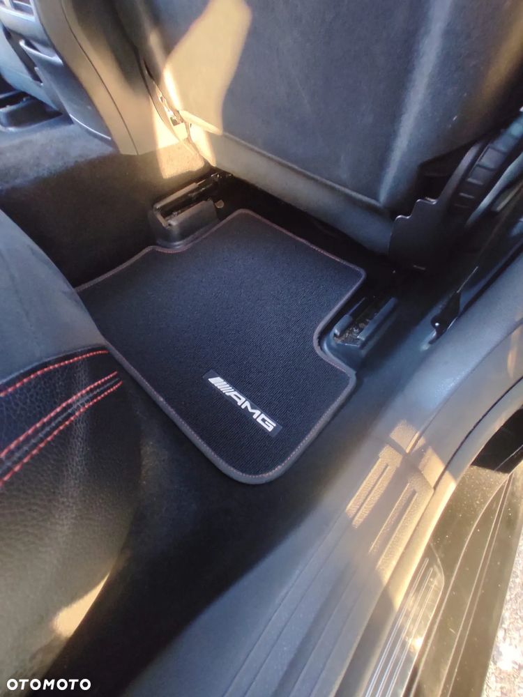 Mercedes-Benz CLA AMG 45 4-Matic - 12