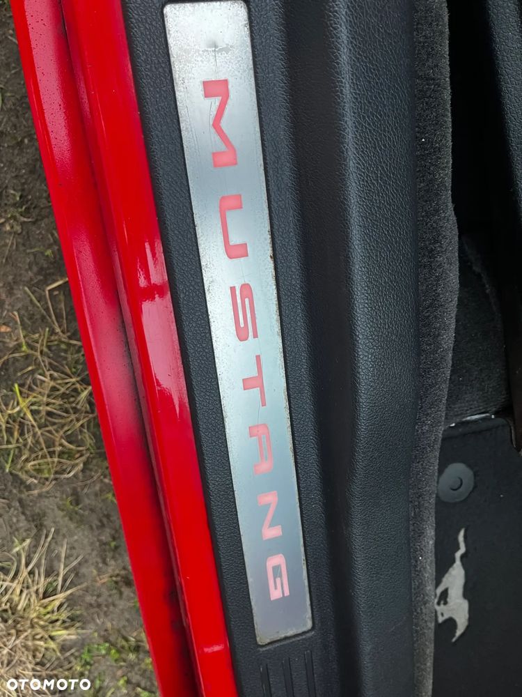 Ford Mustang 3.7 V6 Premium - 26