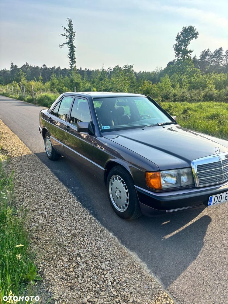 Mercedes-Benz W201 (190) - 16
