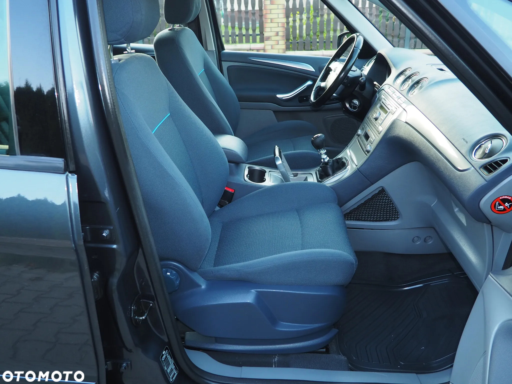 Ford S-Max - 32