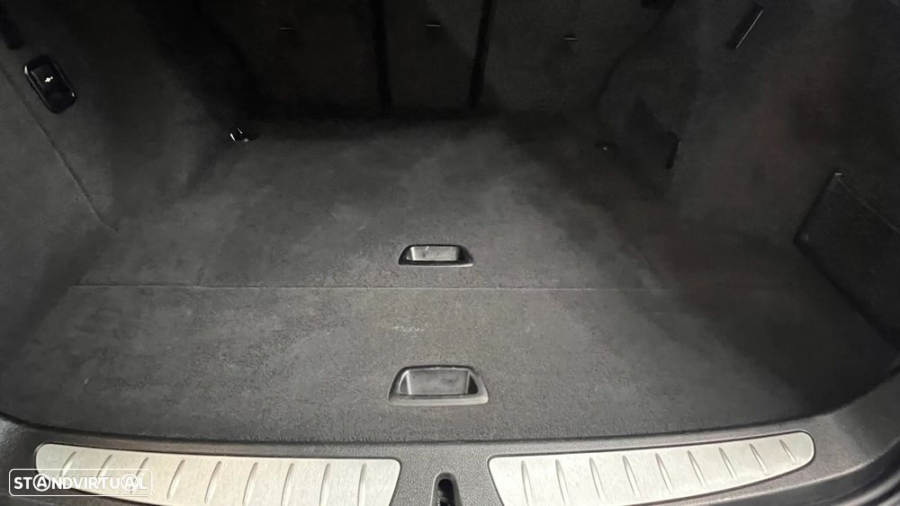 BMW 318 d Touring Auto Line Sport - 35