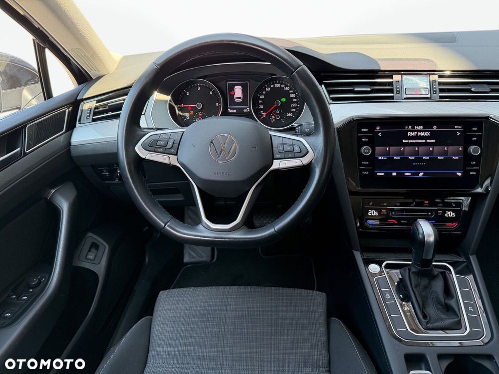 Volkswagen Passat - 18