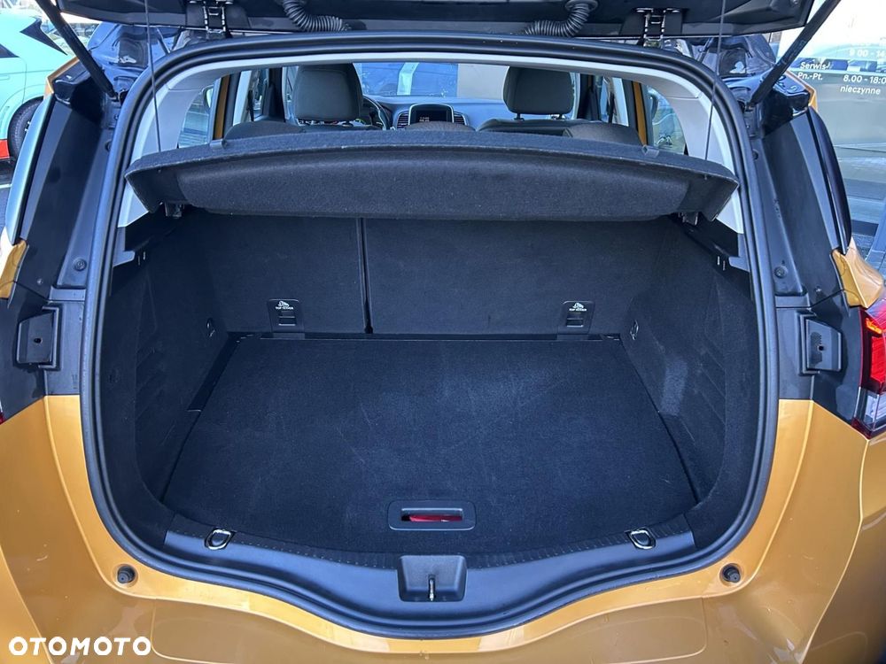 Renault Scenic - 16
