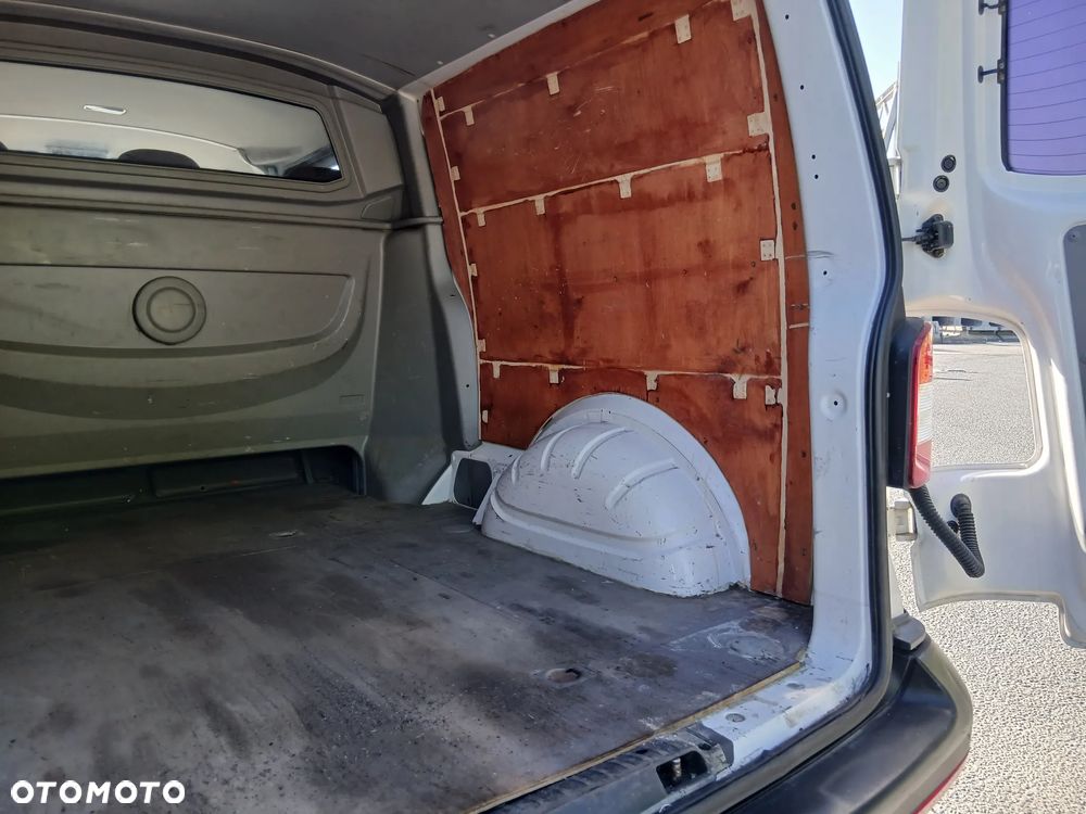 Volkswagen Transporter Doka Lang BMT Trendline - 19