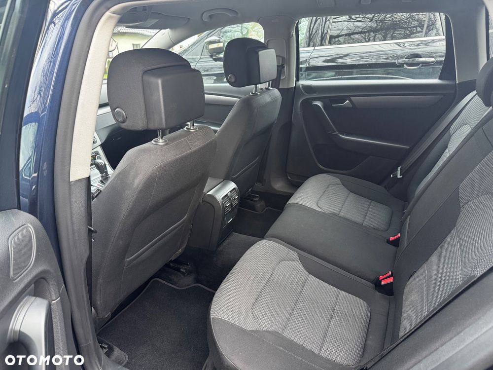 Volkswagen Passat 2.0 TDI DPF DSG Highline - 21