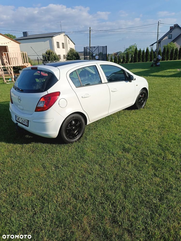Opel Corsa 1.4 16V Edition - 3