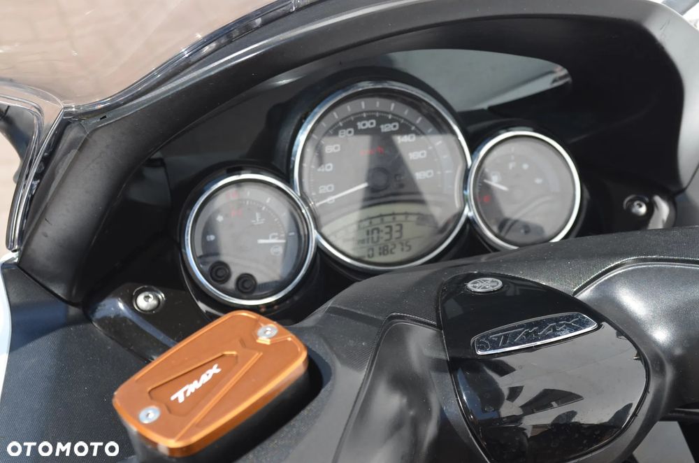 Yamaha X-max - 5
