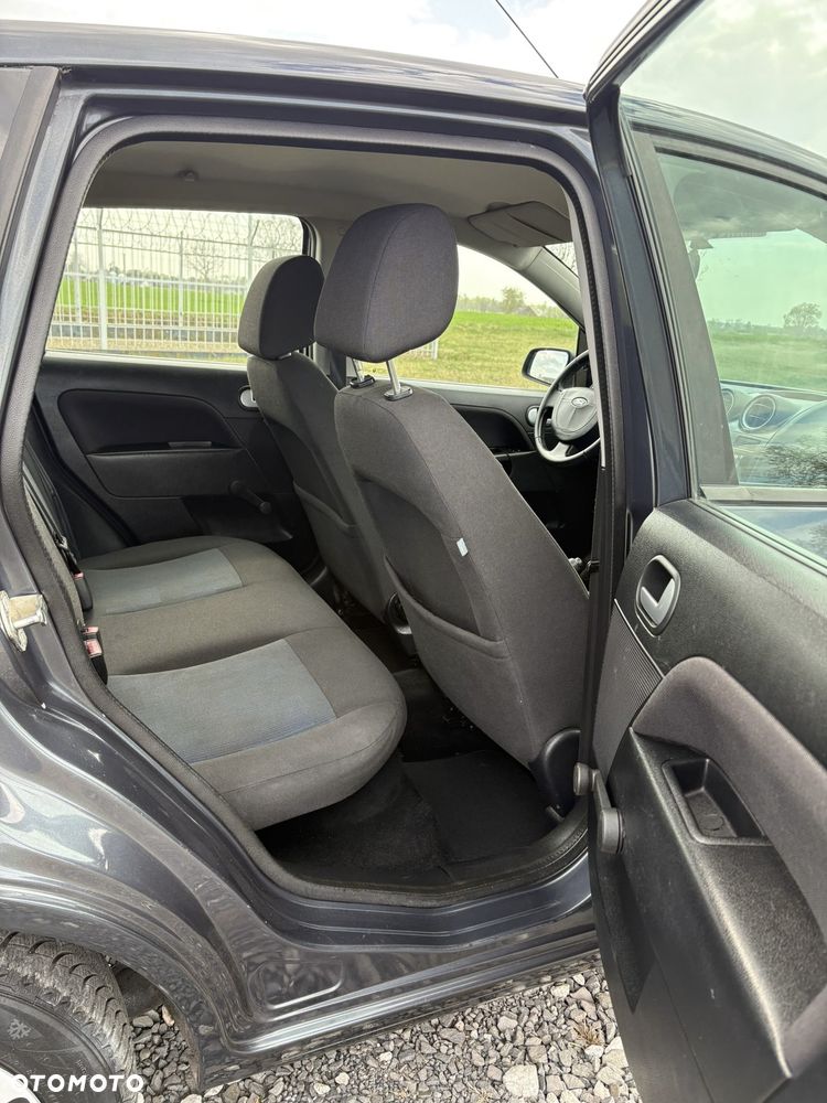 Ford Fiesta 1.4 TDCi Ambiente - 19