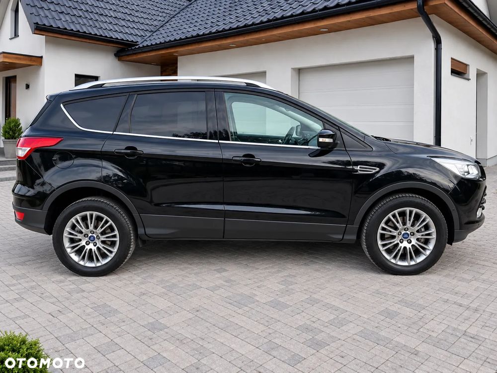 Ford Kuga 2.0 TDCi 2x4 Titanium - 8