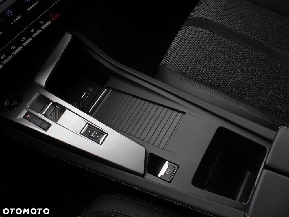 Peugeot 308 - 14