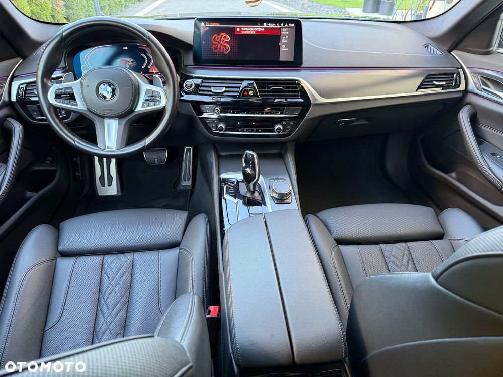 BMW Seria 5 520d mHEV M Sport sport - 4