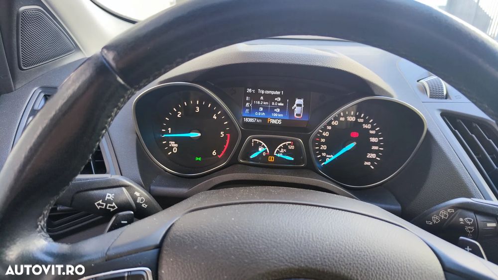Ford Kuga 2.0 TDCi 4x4 Aut. Titanium - 8