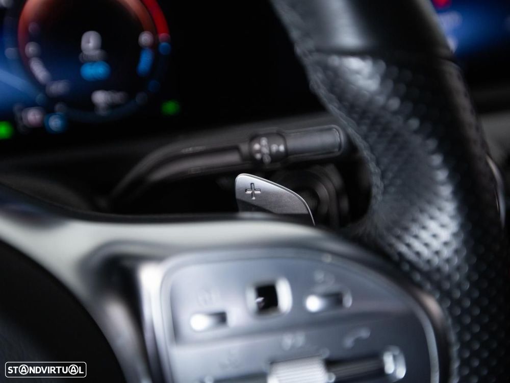 Mercedes-Benz CLA 250 e AMG Line - 16