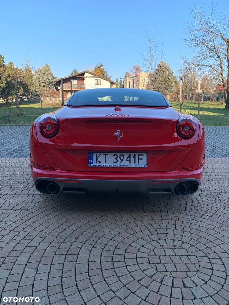Ferrari California T - 2