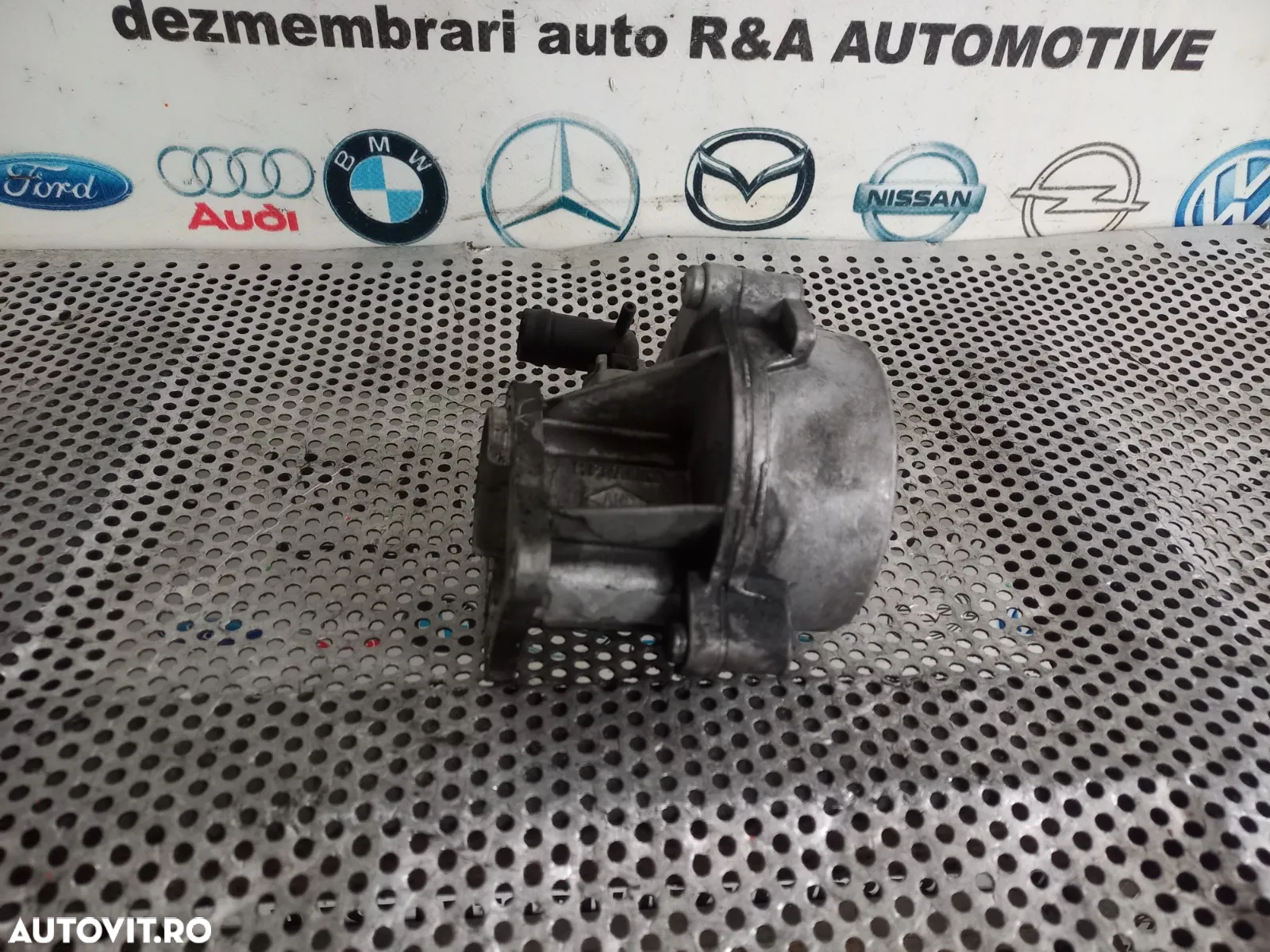 Pompa Vacuum Renault Scenic 3 Megane 3 Laguna 3 Suzuki Vitara 1.9 DCI F9Q 130 Cai Euro 5 - Dezmembr - 2