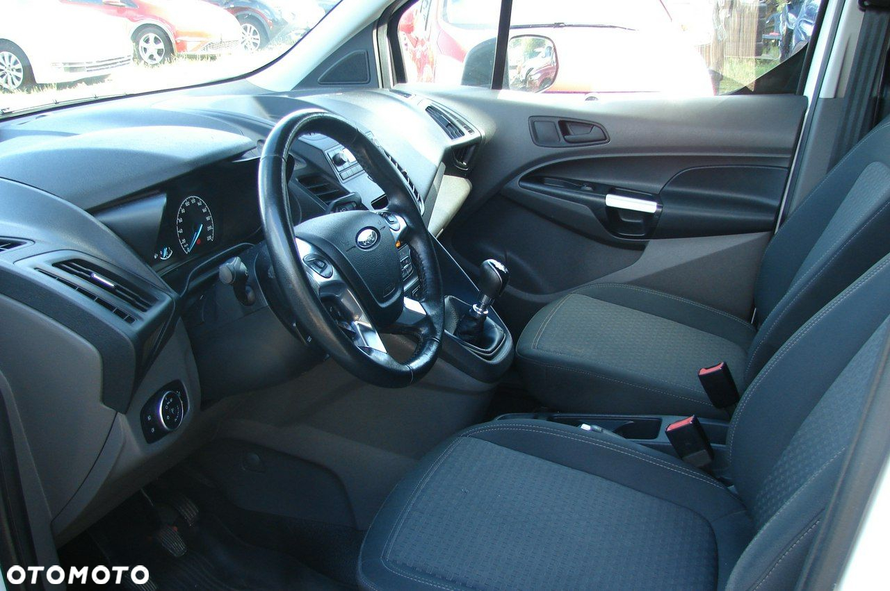 Ford Transit Connect - 12