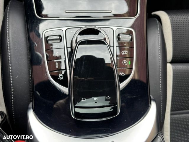 Mercedes-Benz C 63 AMG S Coupe Aut. - 28