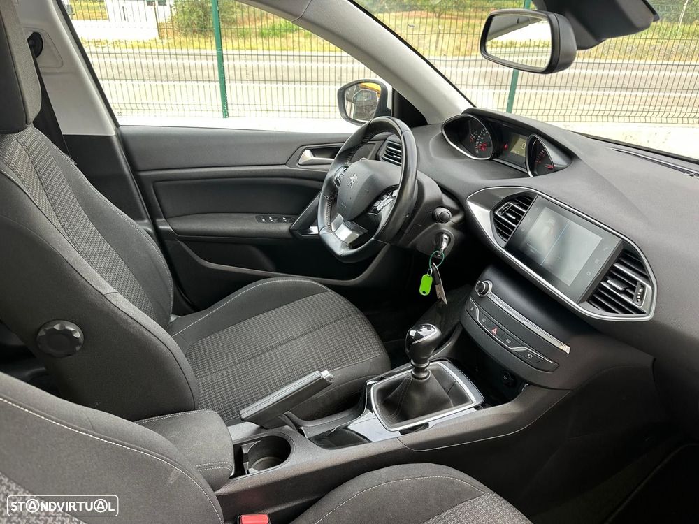 Peugeot 308 1.5 BlueHDi Style - 15