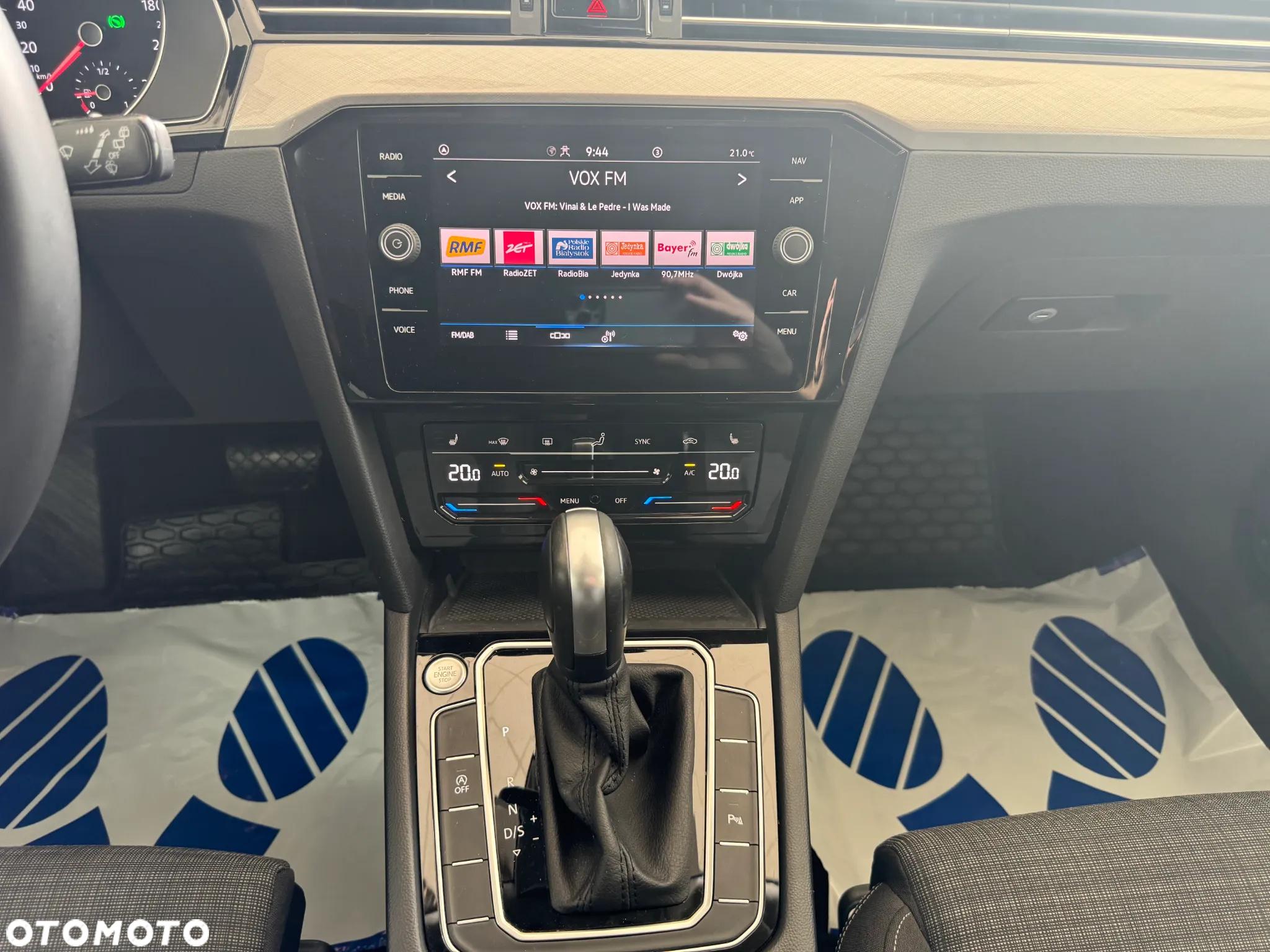 Volkswagen Passat 2.0 TSI Business DSG - 24