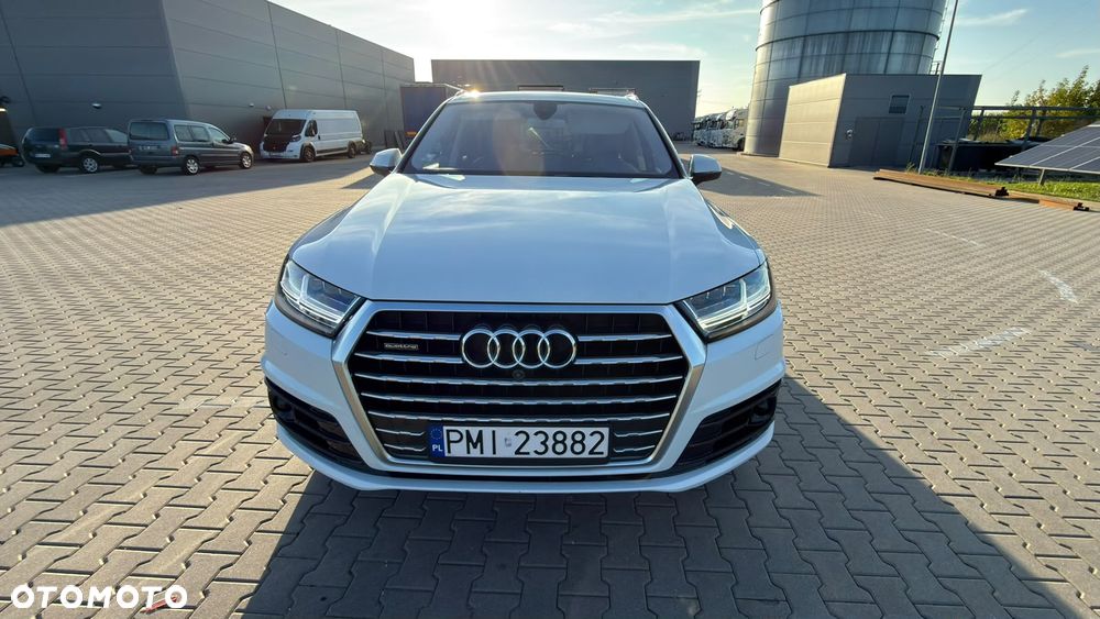 Audi Q7 - 6