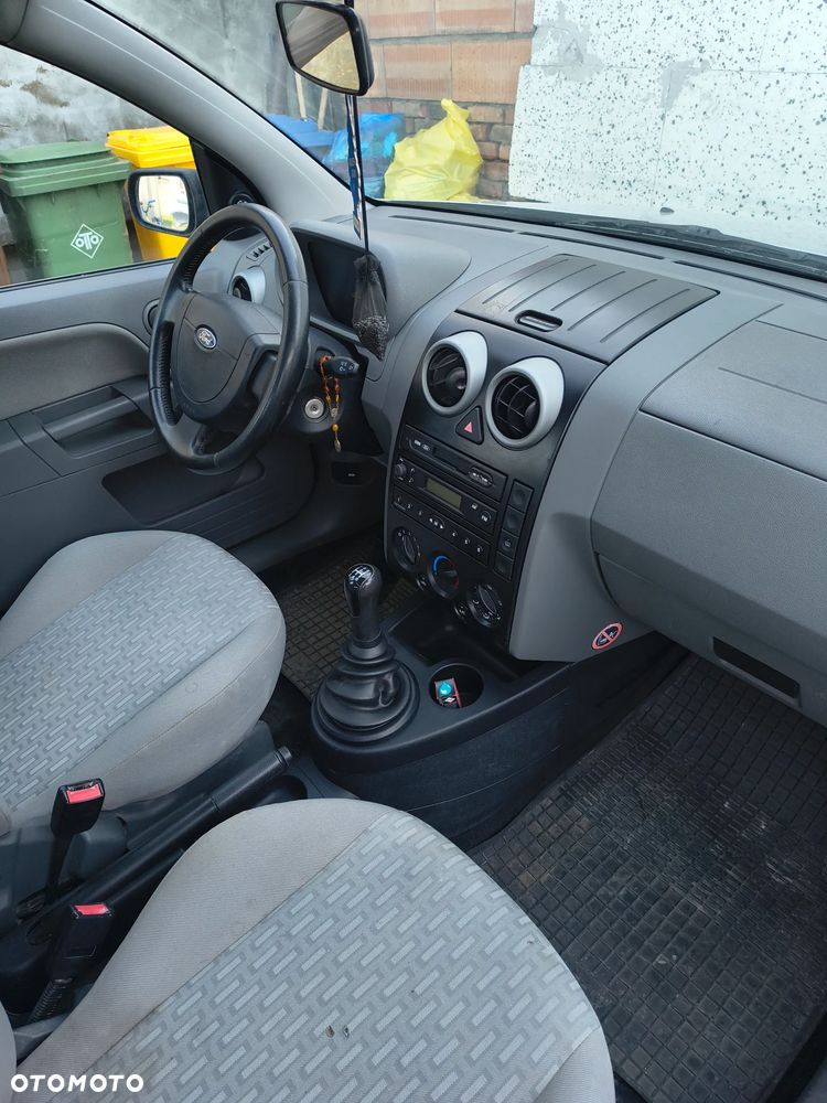 Ford Fusion 1.6 Elegance - 9