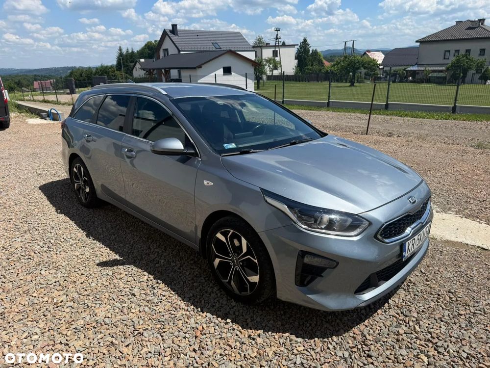 Kia Ceed - 1