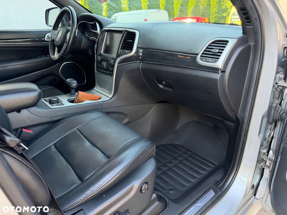 Jeep Grand Cherokee 5.7 V8 Overland Summit - 18
