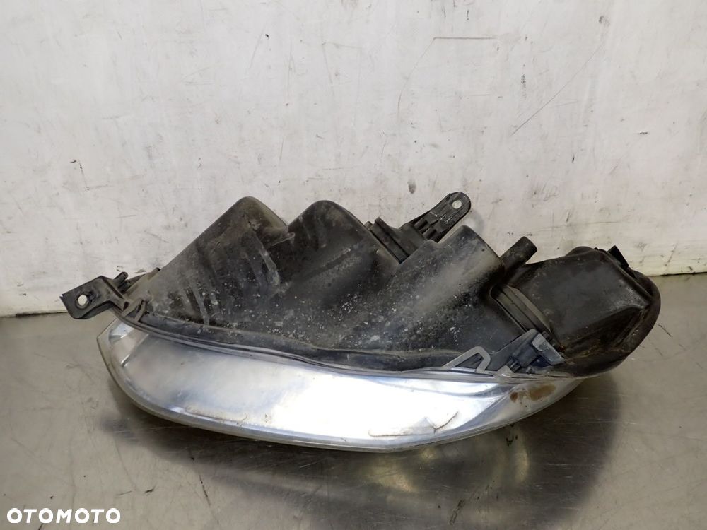 LAMPA PRAWA PRZEDNIA FORD S-MAX - 3