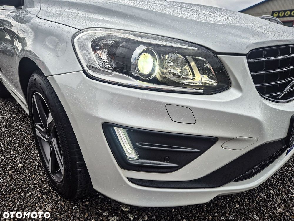 Volvo XC 60 D4 AWD Geartronic RDesign - 2