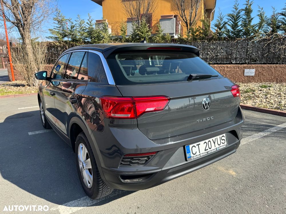 Volkswagen T-Roc - 3