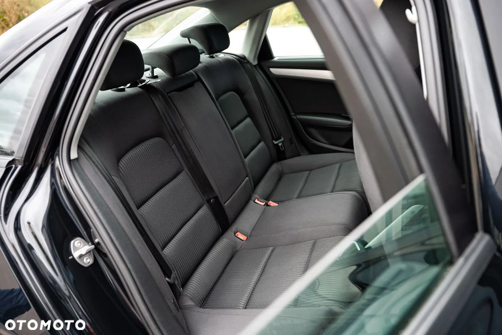 Audi A4 ver-1-8-tfsi-multitronic - 21