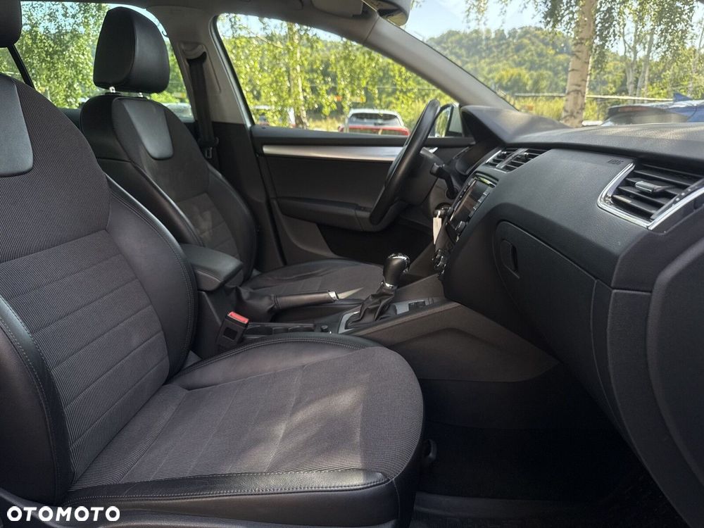 Skoda Octavia 2.0 TDI 4x4 Style DSG - 13