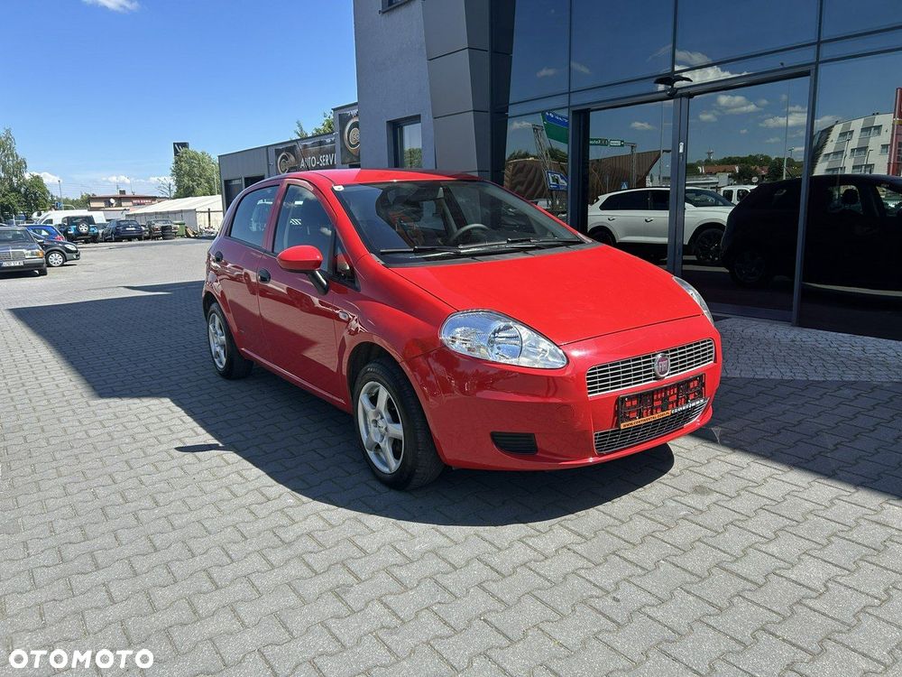 Fiat Punto 1.4 Young - 2
