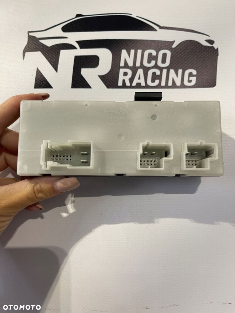 STEROWNIK MODUŁU TYLNEJ KLAPY F90 F97 G01 G12 G30 - 2