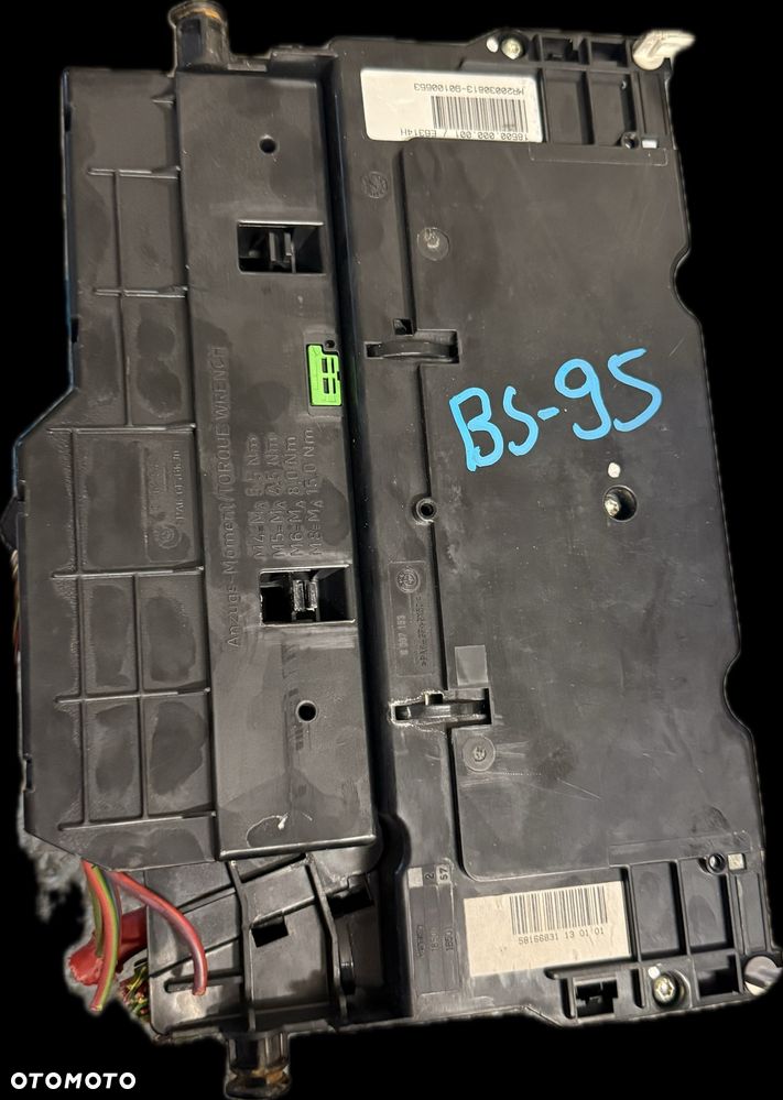 Sterownik MODUŁ BSI Skrzynka bezpieczników BMW E46 320d 8387153 8364542 - 1