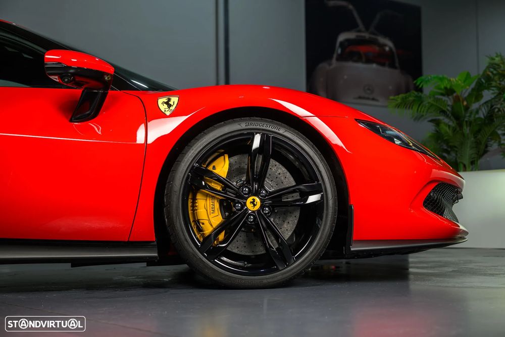 Ferrari 296 GTB - 13