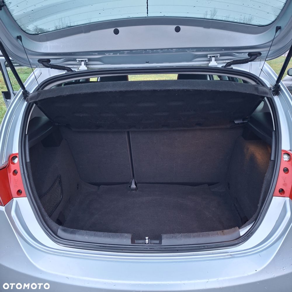 Seat Leon 1.6 Style - 11