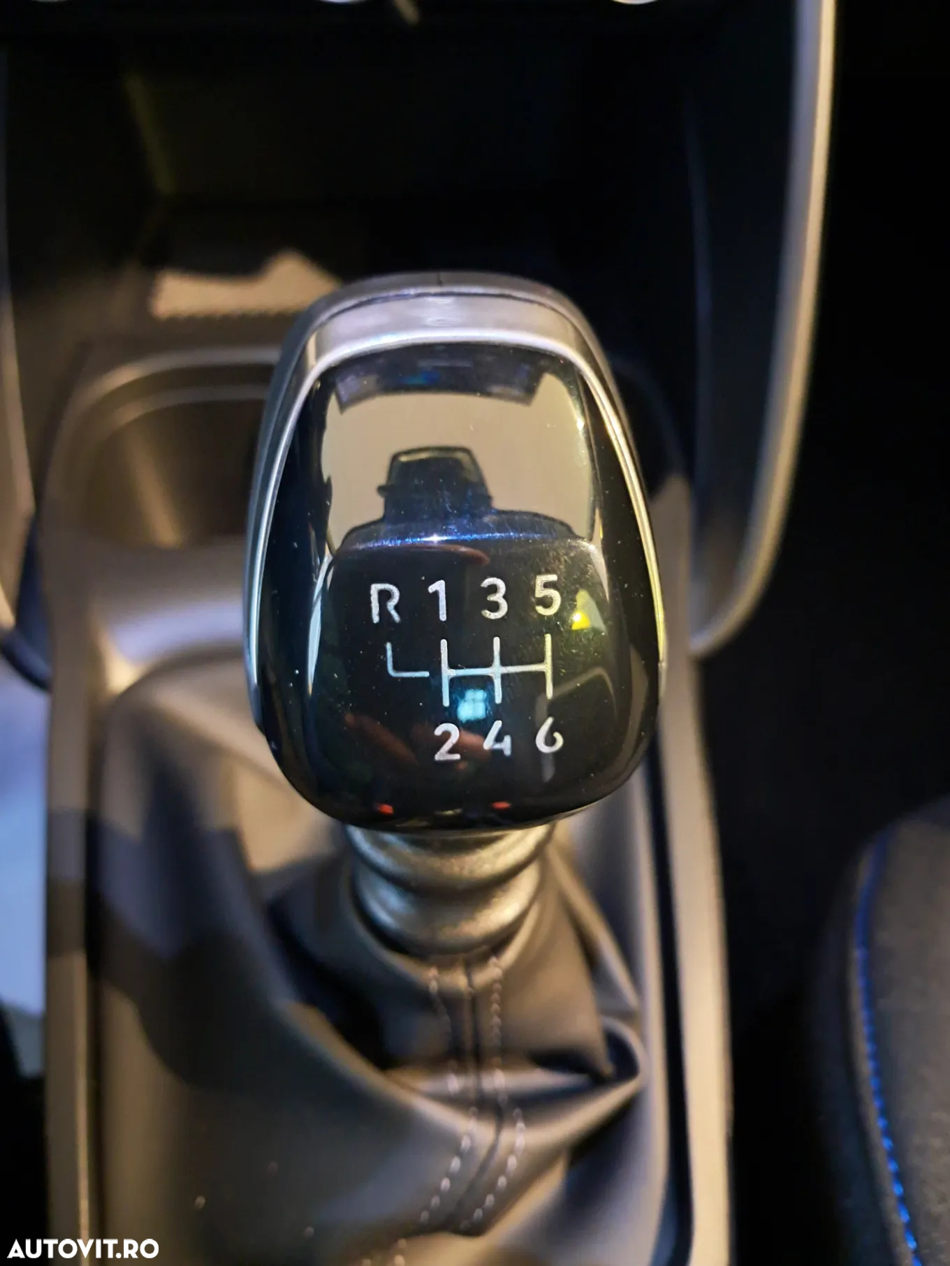 Citroën C3 1.2 PureTech 100 S&S BVM6 PLUS - 18