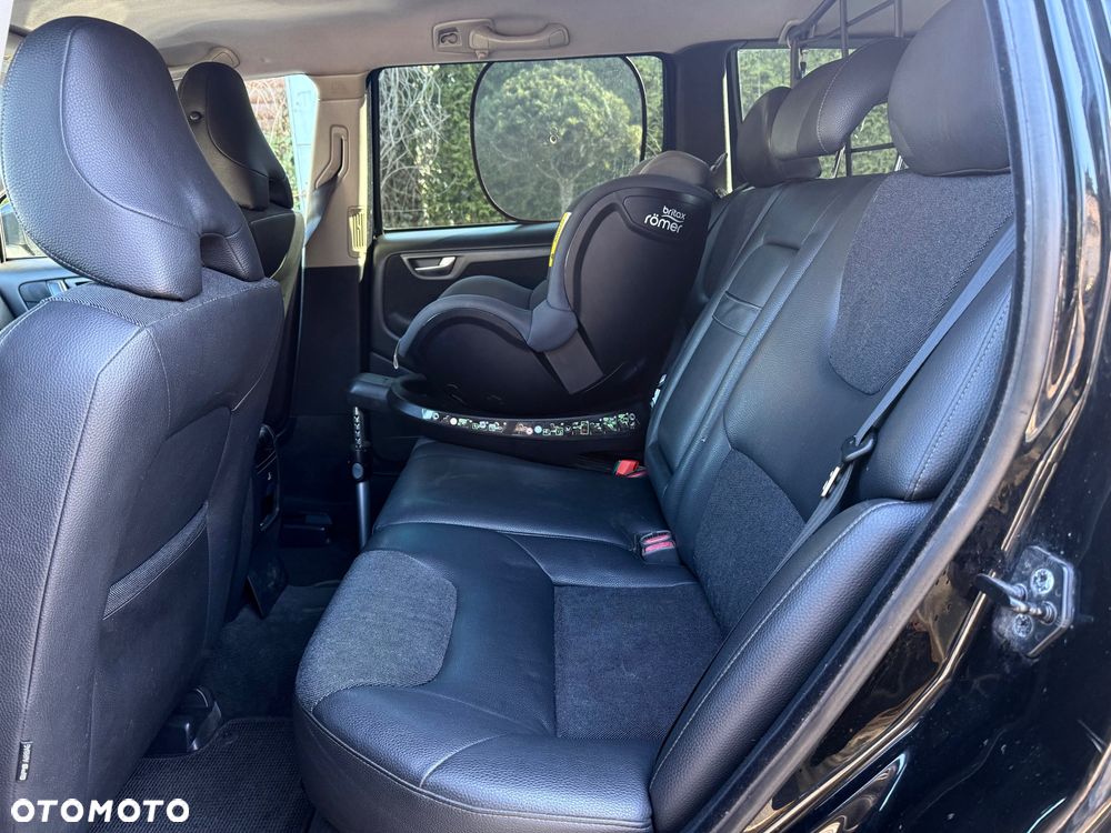 Volvo XC 70 AWD Momentum - 18