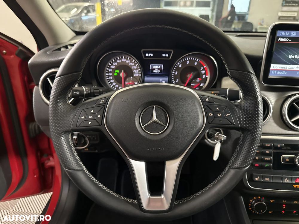 Mercedes-Benz GLA - 18