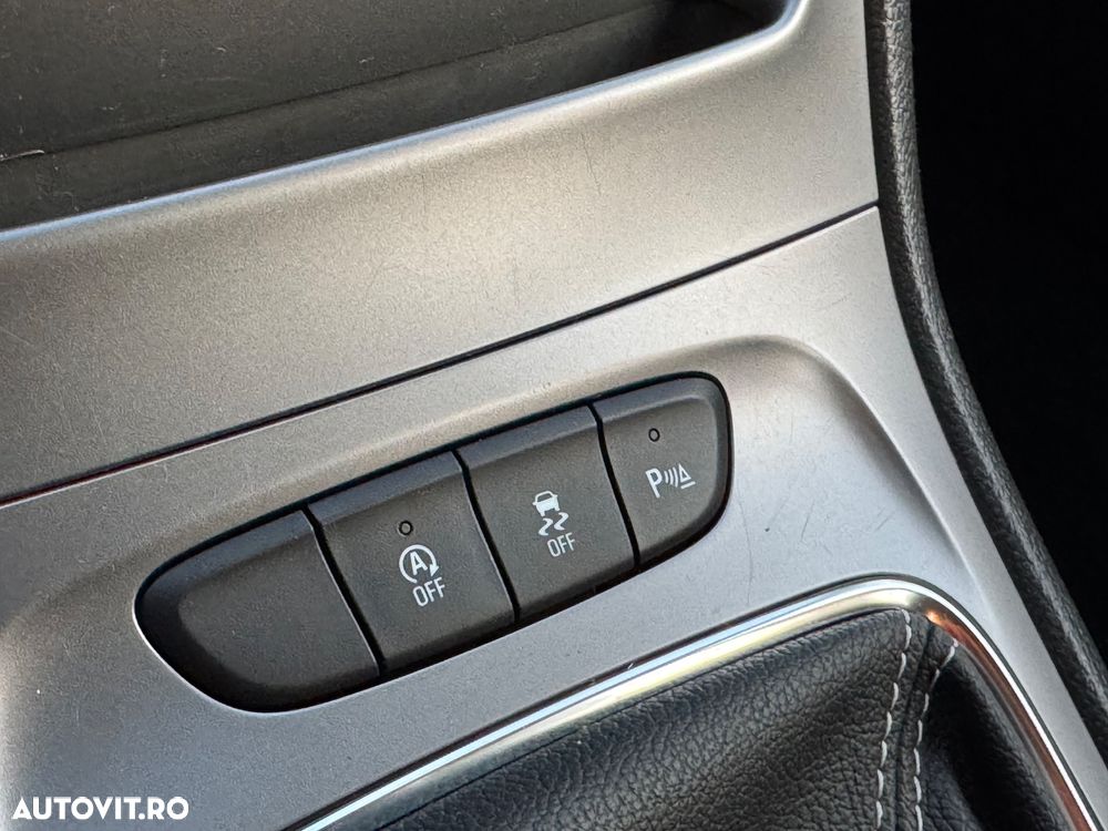 Opel Astra 1.6 D Start/Stop Dynamic - 16