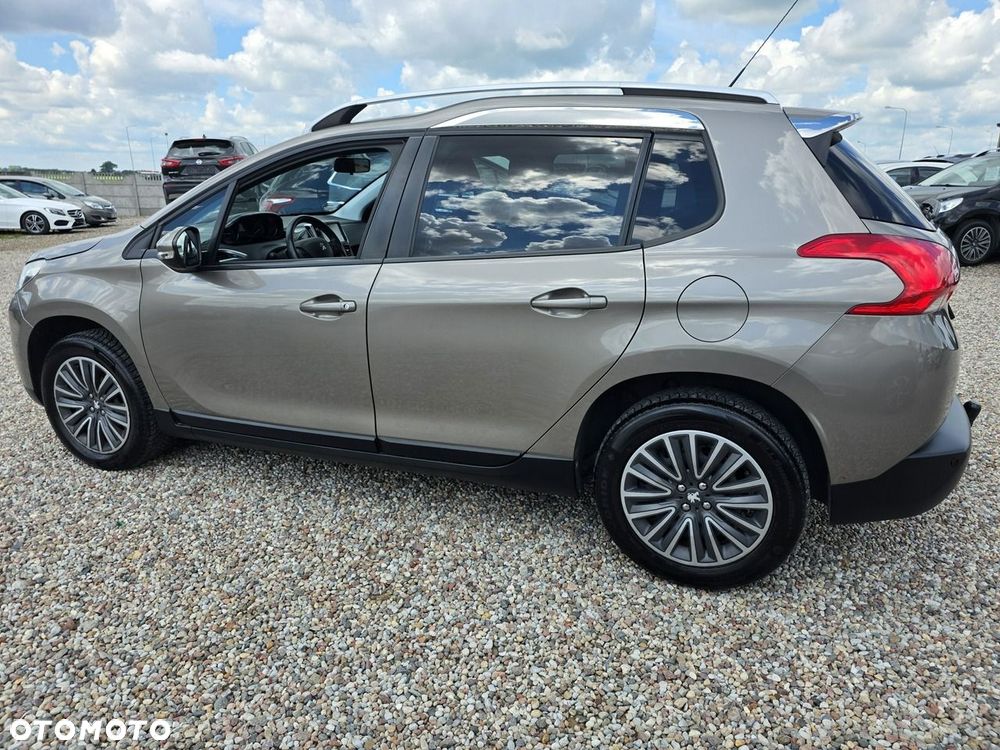 Peugeot 2008 1.2 Pure Tech Active - 4
