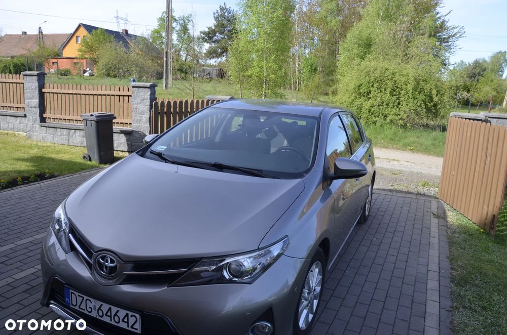Toyota Auris 1.6 Dynamic - 2