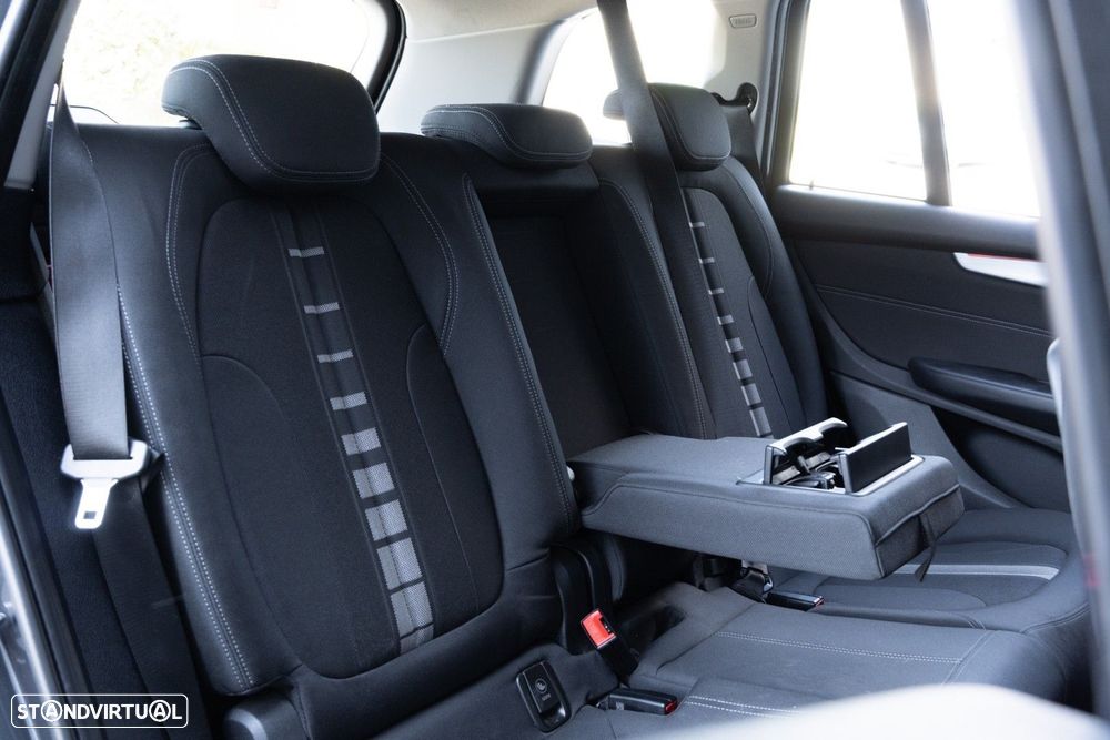 BMW 216 Gran Tourer d Line Sport - 31