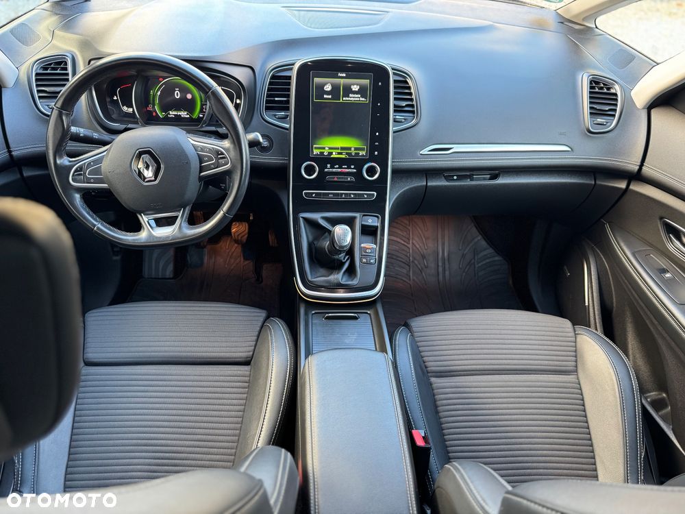 Renault Scenic - 17