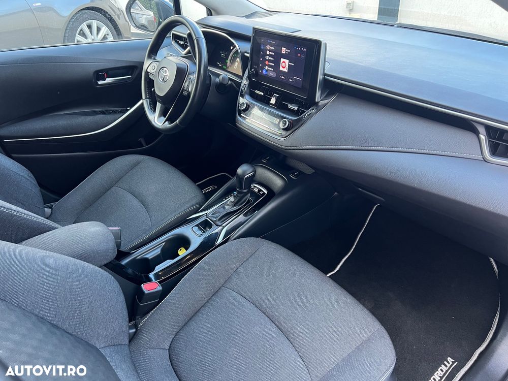 Toyota Corolla - 5